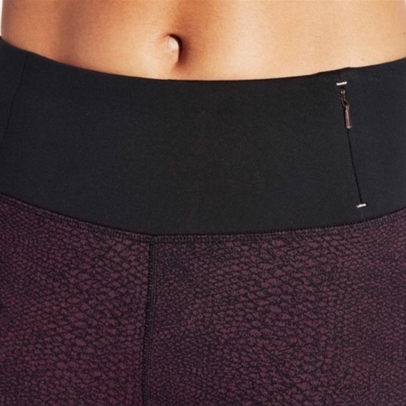 Calia by Carrie Underwood reptile Jacquard Leggings size large - Picture 3 of 7